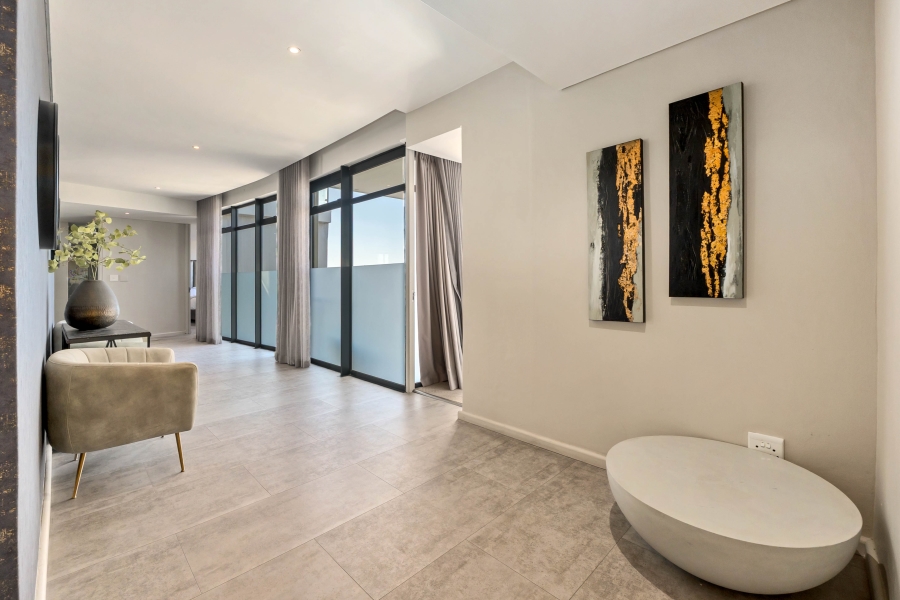 4 Bedroom Property for Sale in Bloubergstrand Western Cape